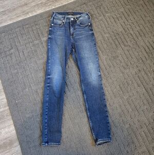 Silver Jeans Infinite Fit Size 29